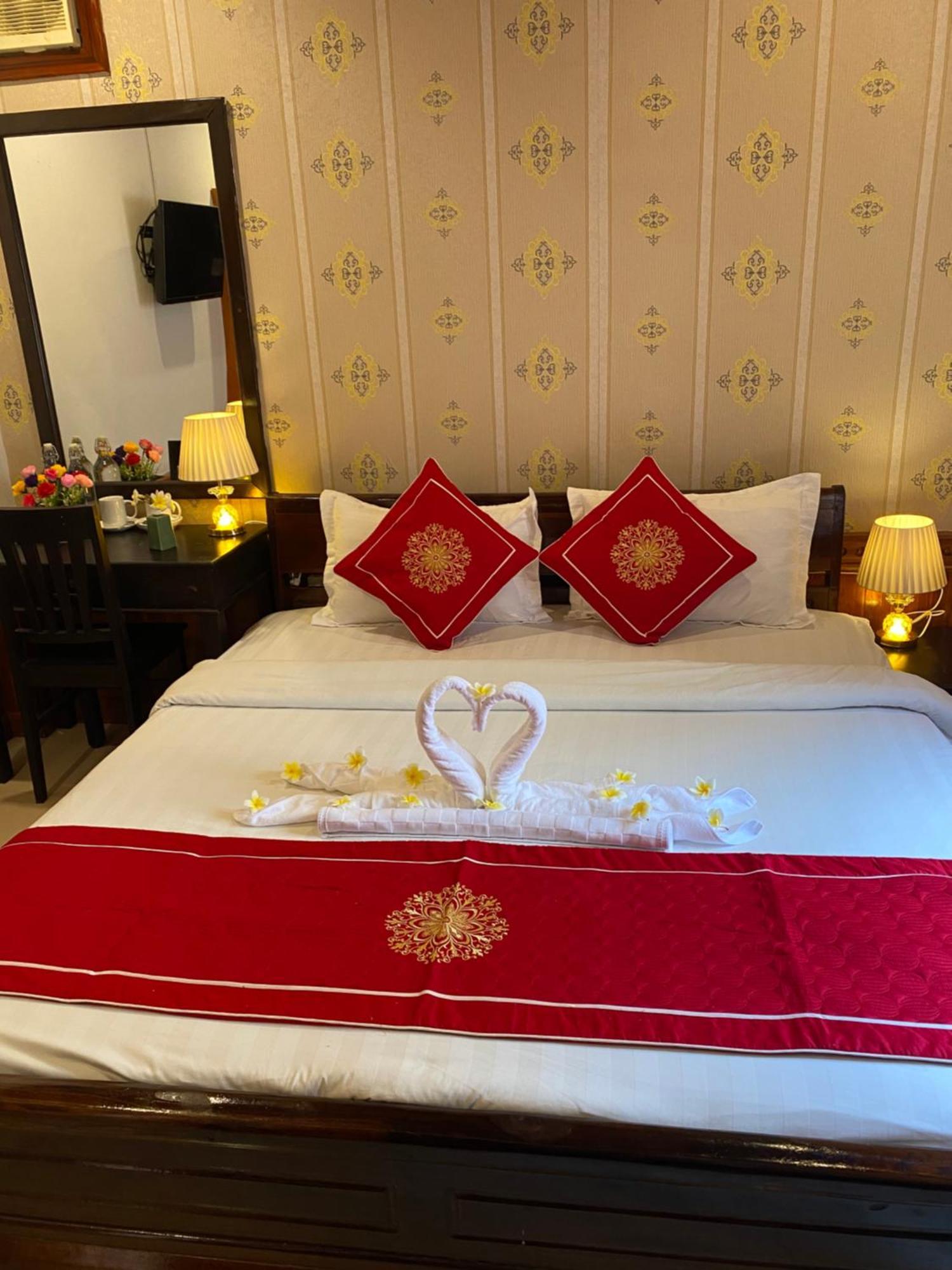 Golden Lotus Boutique Hotel Luang Prabang Buitenkant foto