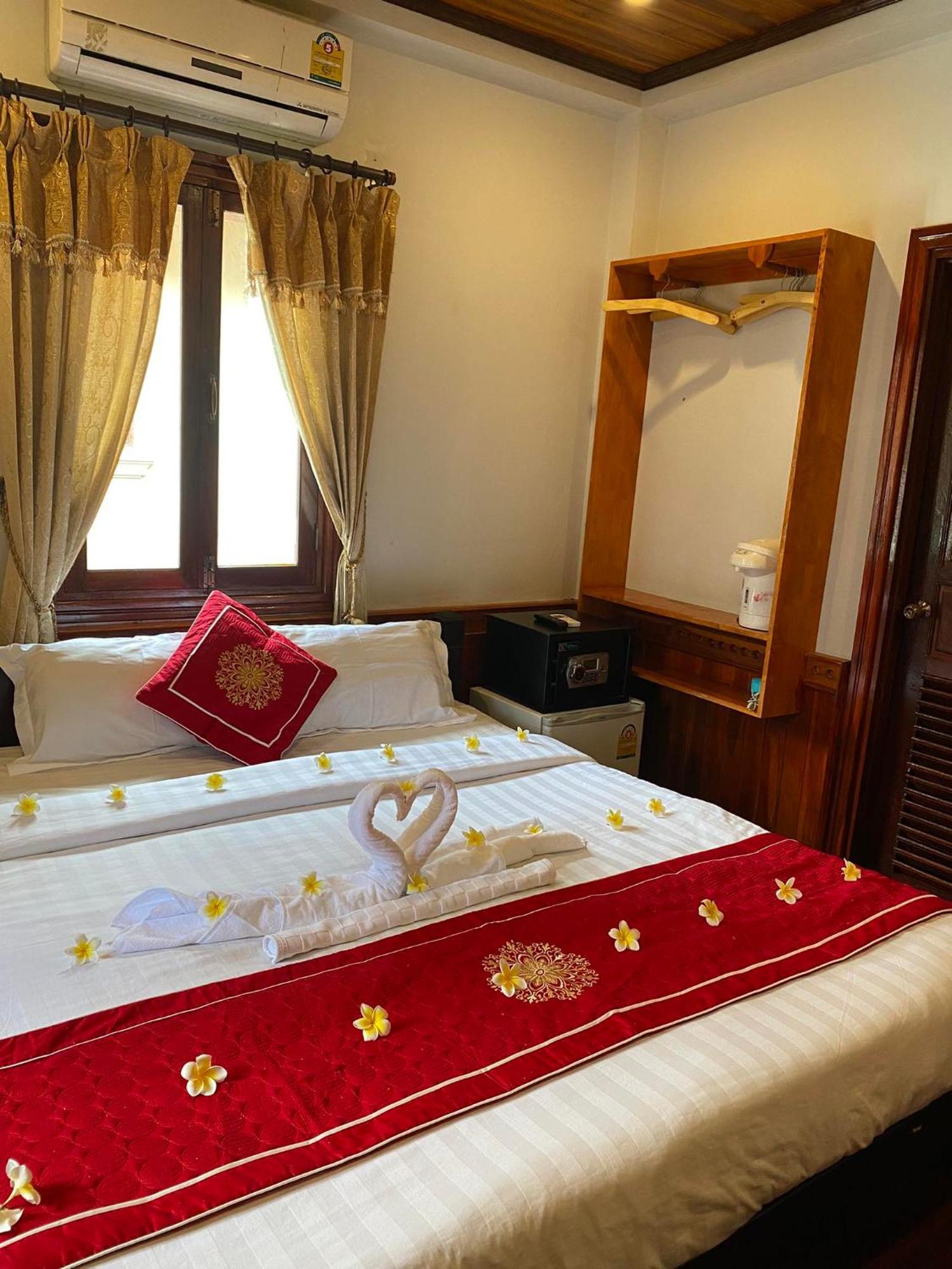 Golden Lotus Boutique Hotel Luang Prabang Buitenkant foto